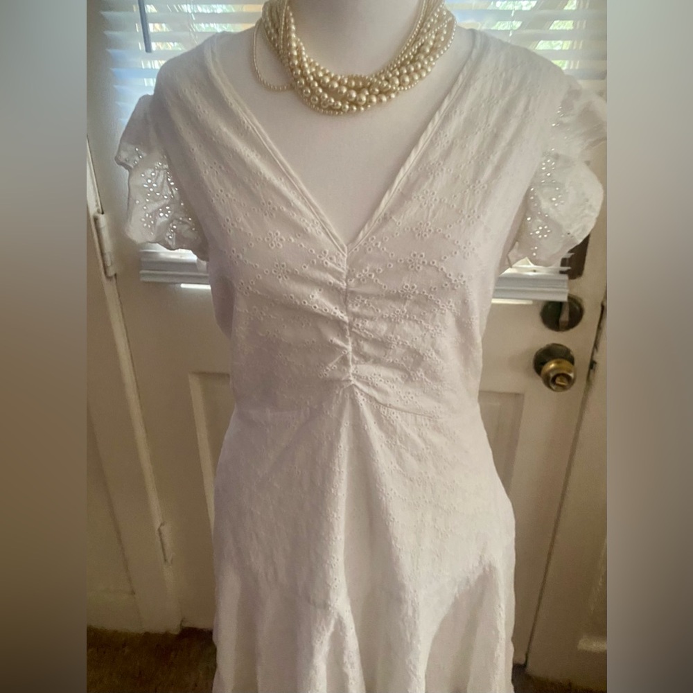 White Ruffle Sleeve Dress 🌺 - Picture 10 of 10